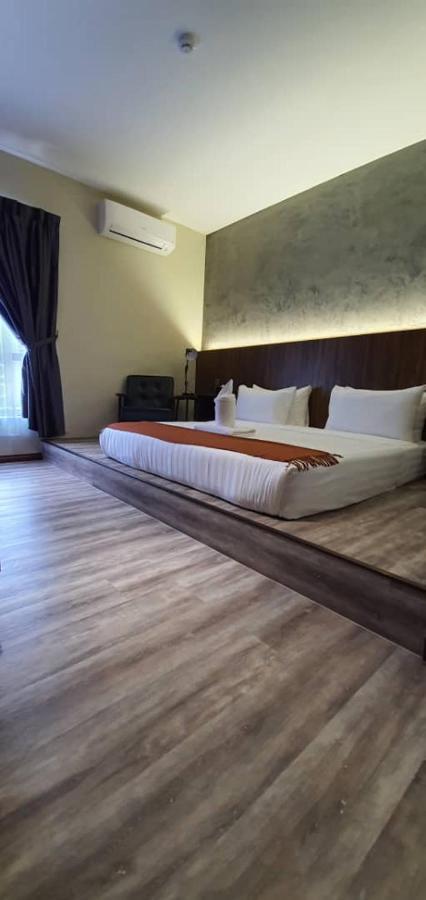 Vista Hotel Тавау Экстерьер фото